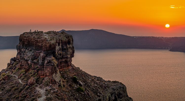 skaros-rock-santorini-best-views-in-santorini