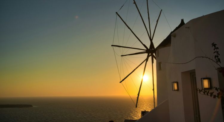 Windmill in Oia Santorini Greece – Oia Santorini Sunset